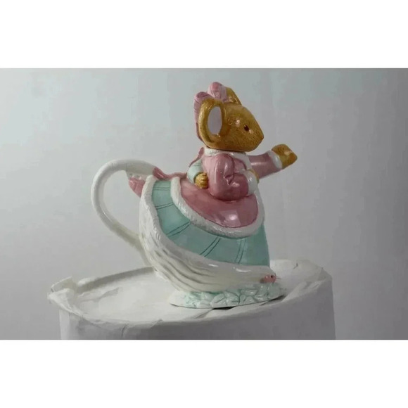 Her&Him mouse indoor watering pot 7inch tall - Picture 4 of 4